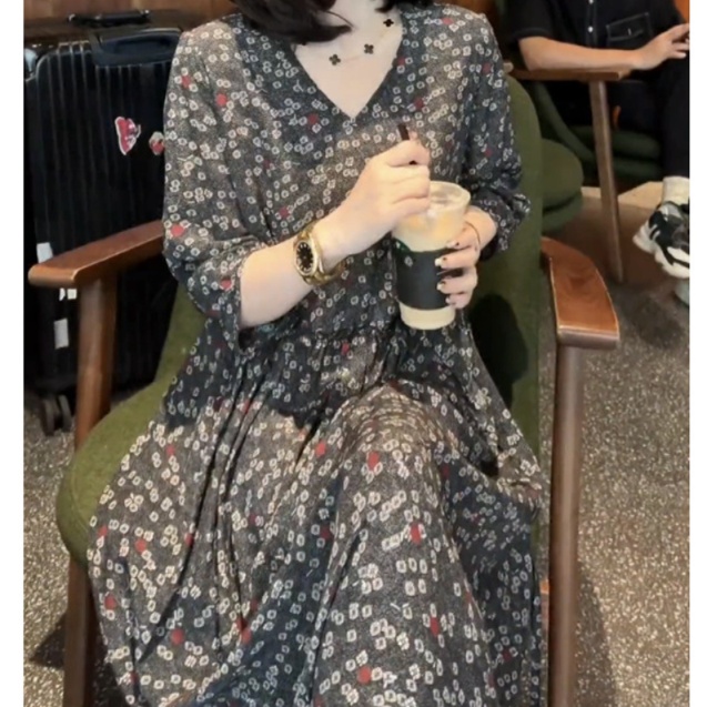 花柄ファッション 大人可愛い小花柄シフォンワンピース