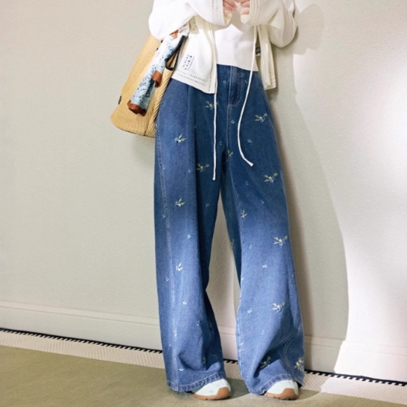 花柄ファッション 花刺繍ワイドシルエットデニムパンツ