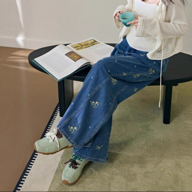 花柄ファッション 花刺繍ワイドシルエットデニムパンツ