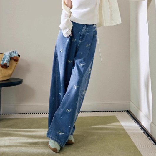 花柄ファッション 花刺繍ワイドシルエットデニムパンツ