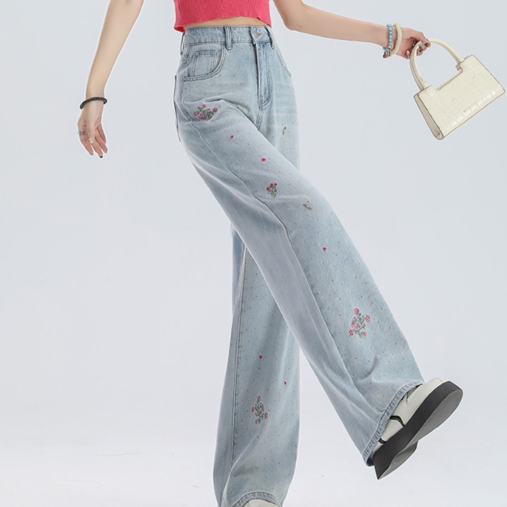 花柄ファッション 小花刺繍とドット柄の華やかワイドデニムパンツ