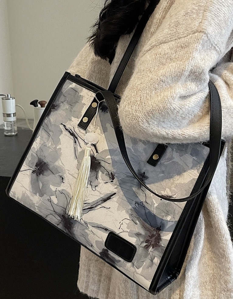 花柄ファッション 水彩花柄透明トートバッグ房飾り付き