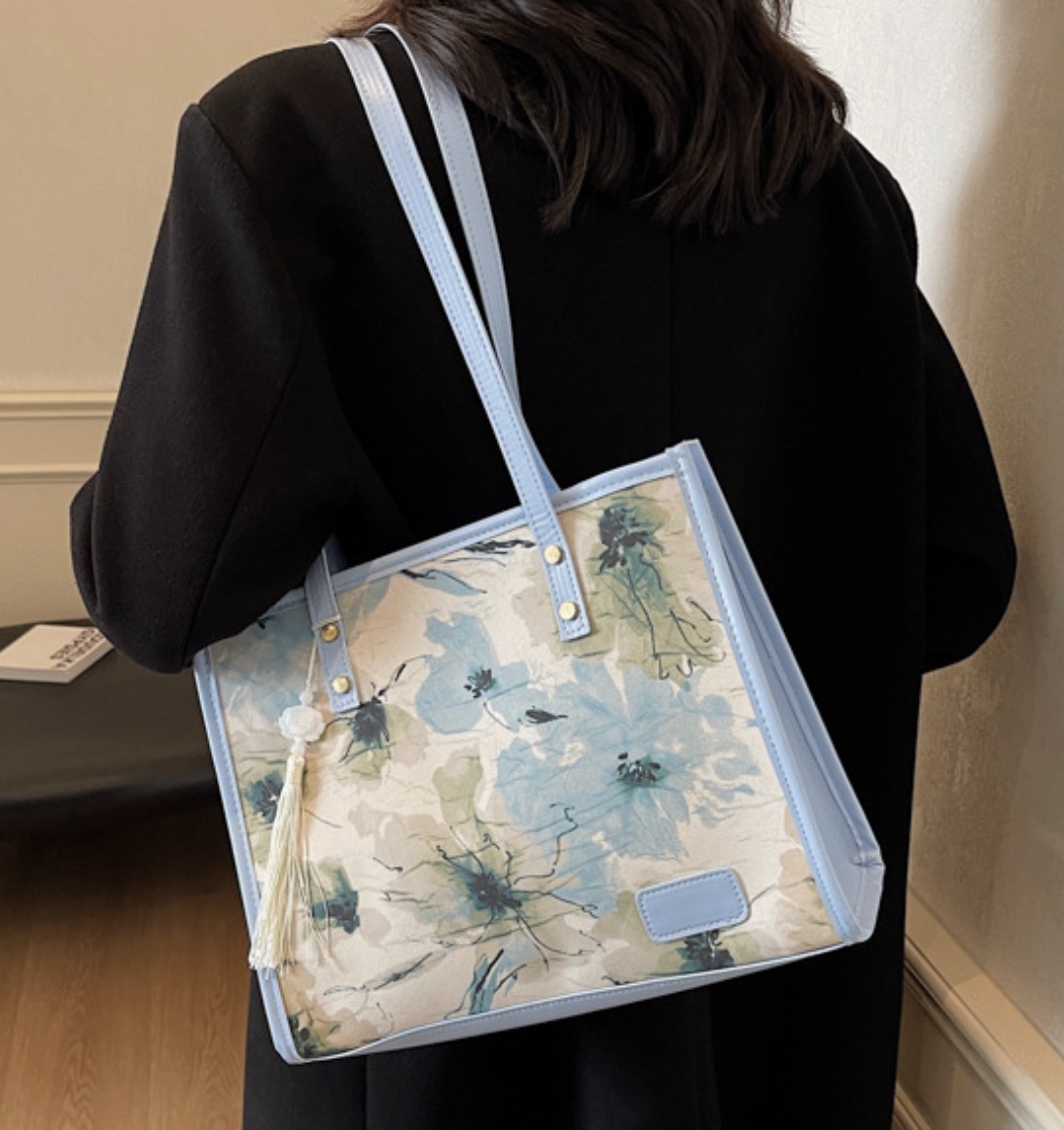 花柄ファッション 水彩花柄透明トートバッグ房飾り付き