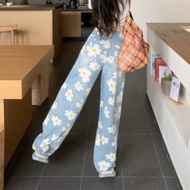 花柄ファッション 大輪デイジー柄ゆったりストレートデニムパンツ