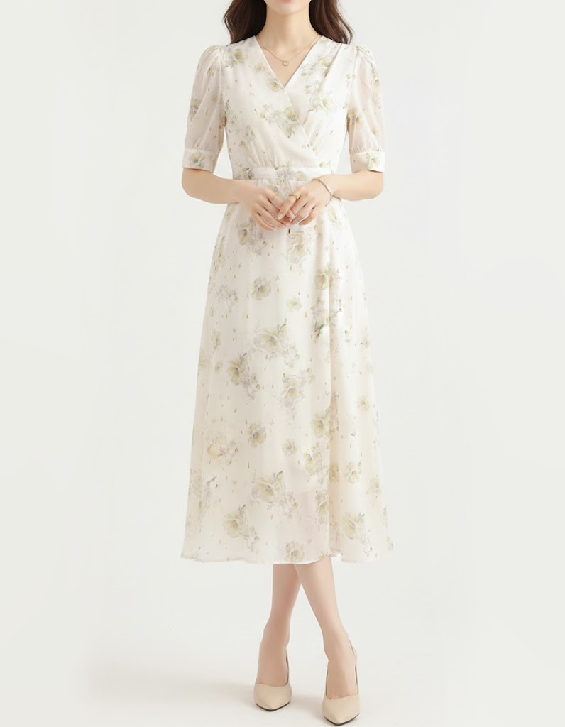 花柄ファッション 優美な花模様のラップデザインワンピース