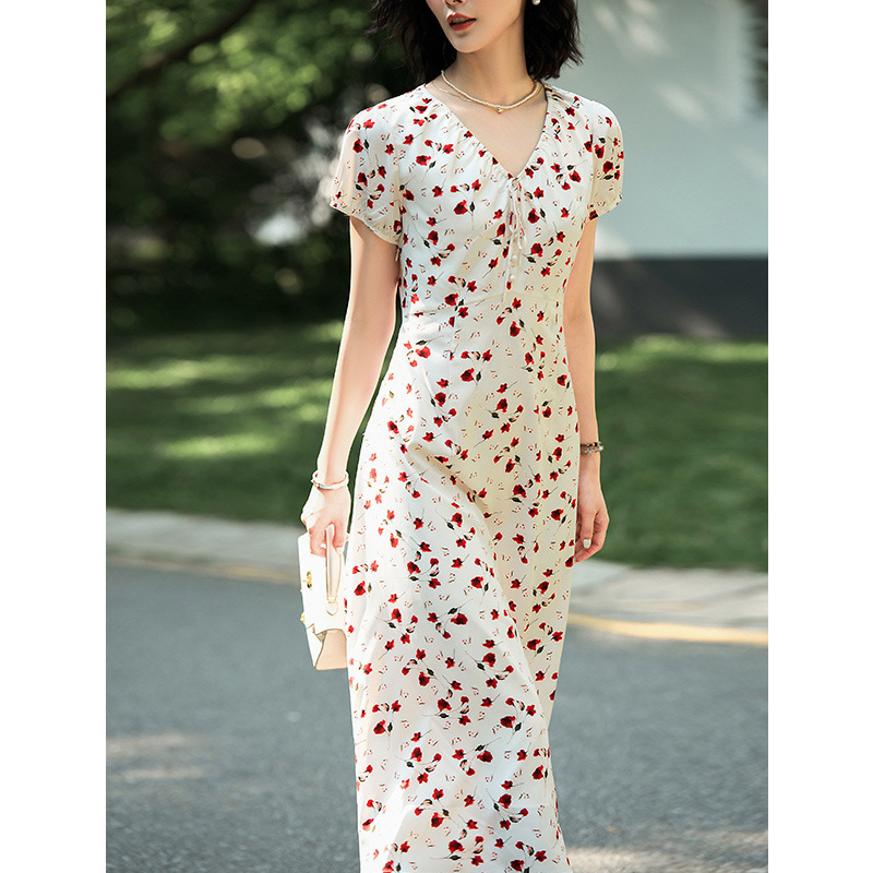 非表示(値段)　花柄ファッション 優美な赤花柄ミディ丈シフォンワンピース