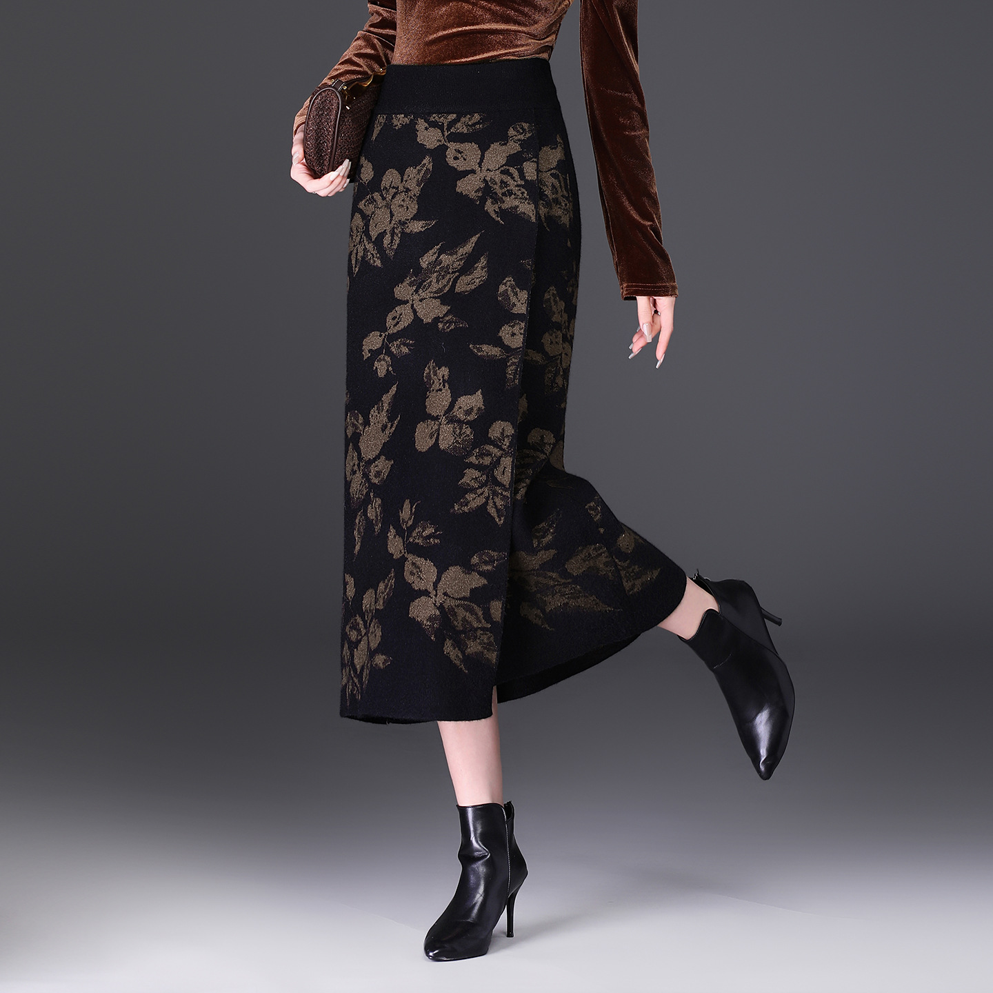 花柄ファッション 金糸花柄刺繍の上品ロング丈タイトスカート