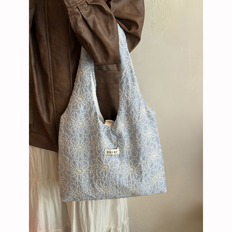 花柄ファッション レース調刺繍が上品な肩掛けフラワー刺繍バッグ