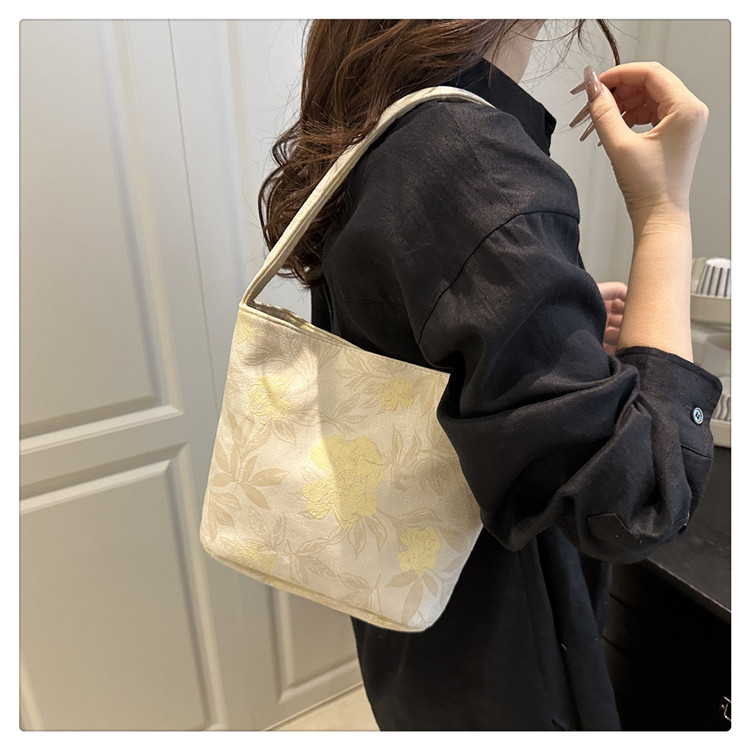 花柄ファッション 花柄刺繍入り肩掛けトートバッグ