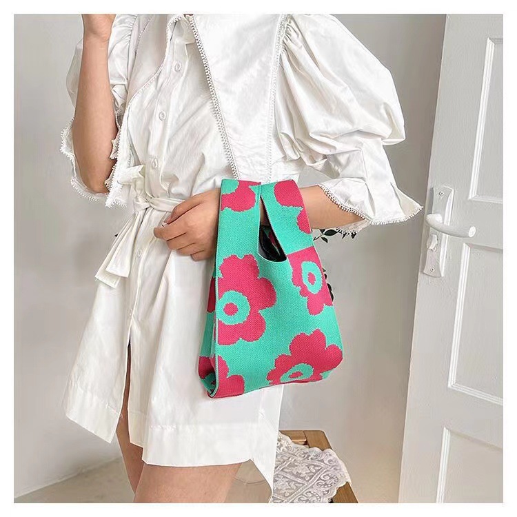 花柄ファッション 北欧風大輪花柄ニットショルダーバッグ