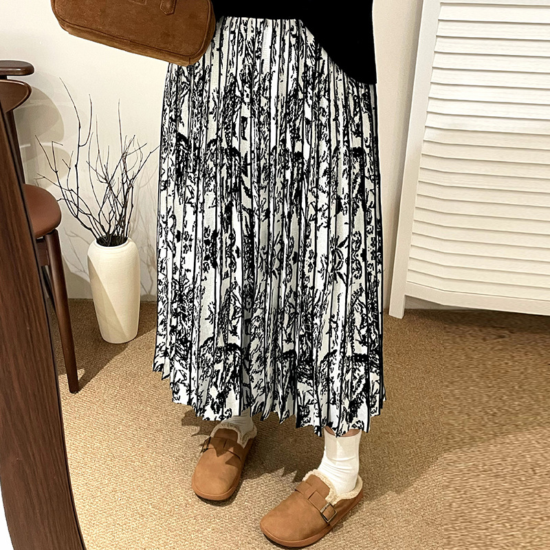 花柄ファッション モノトーン樹木柄プリーツロングスカート