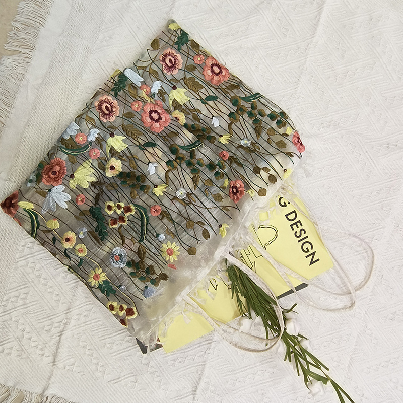 花柄ファッション 野花の刺繍が華やぐ透け感トートバッグ