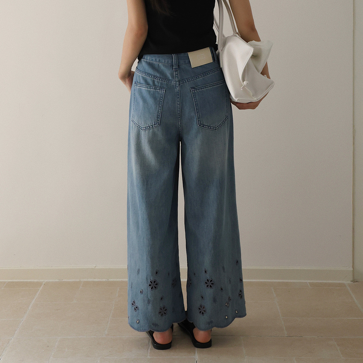 花柄ファッション 裾刺繍フラワー装飾ワイドデニムパンツ
