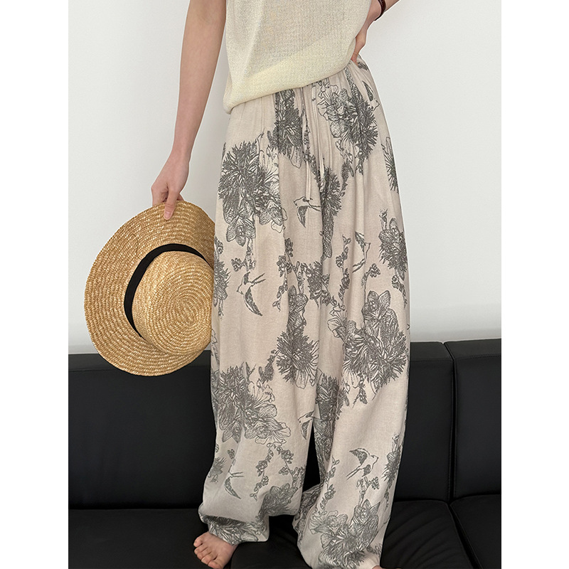 花柄ファッション 優美な花模様ワイドパンツ