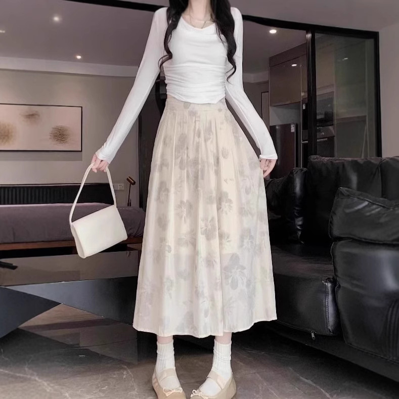 花柄ファッション 優美な花柄プリーツロングスカート