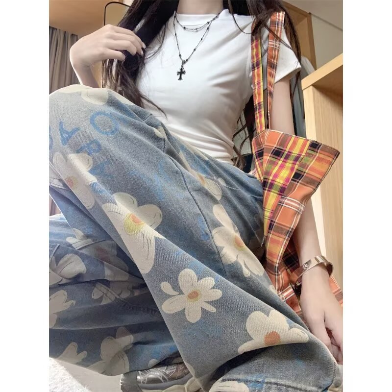 花柄ファッション 大輪デイジー柄ゆったりストレートデニムパンツ