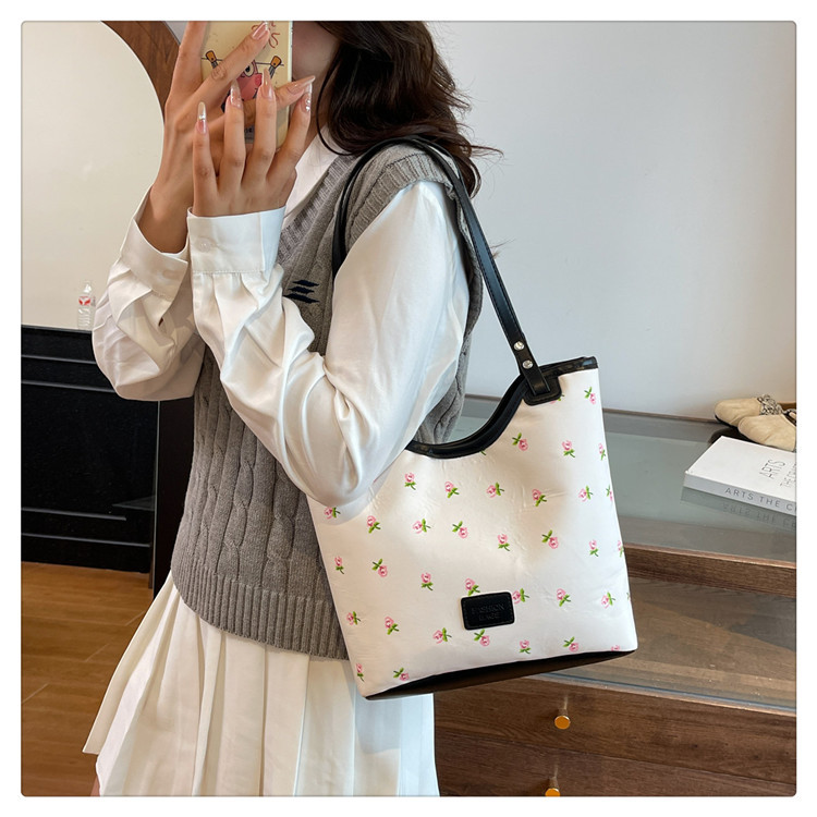 花柄ファッション 小花柄トートバッグ 大容量 肩掛け