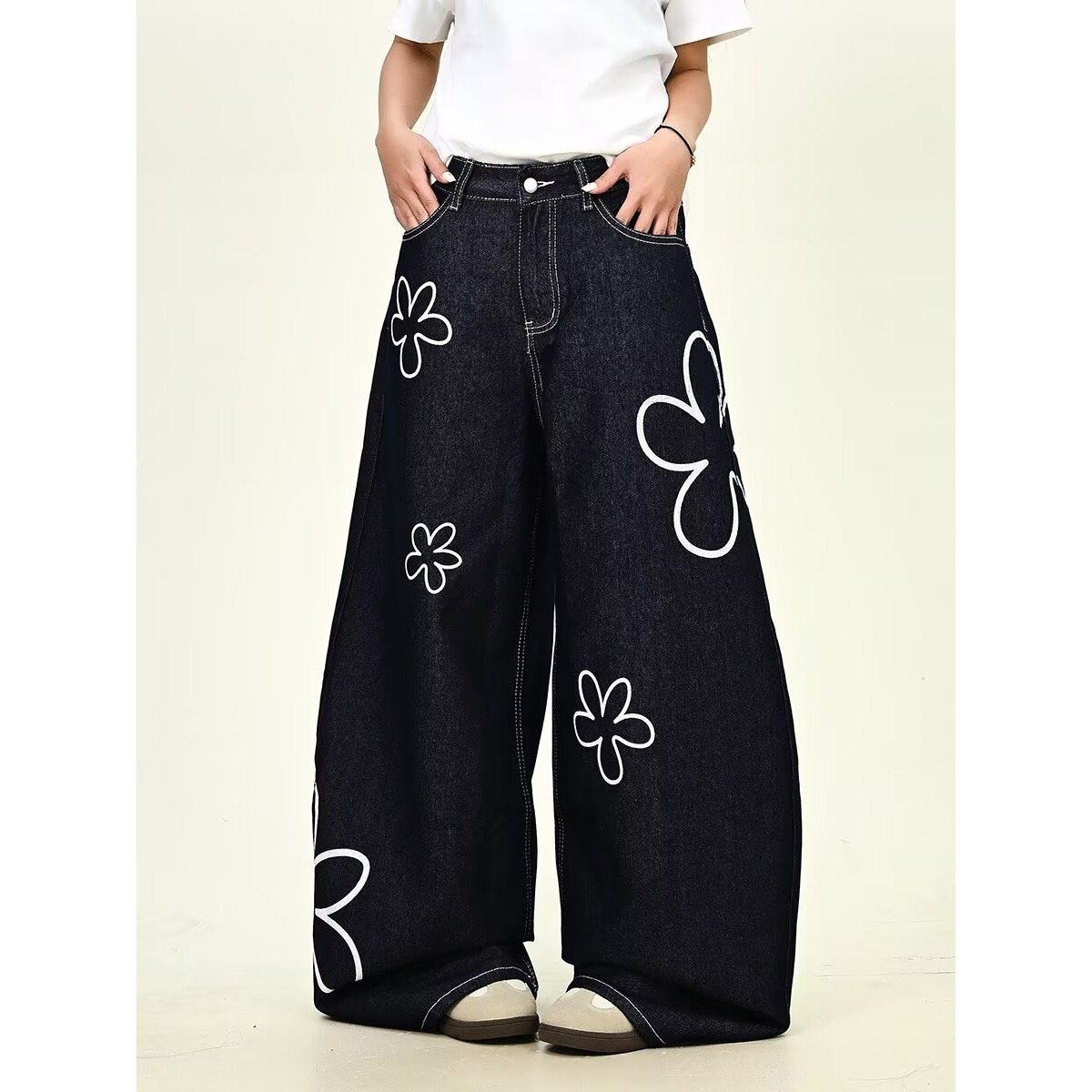 花柄ファッション 白花刺繍ワイドシルエットデニムパンツ