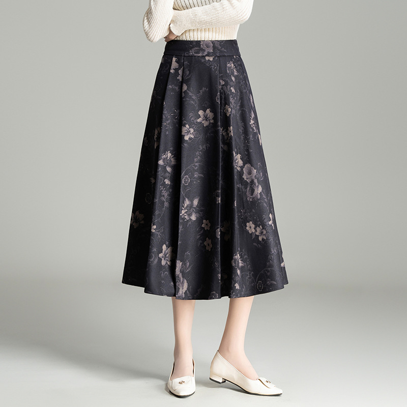 花柄ファッション 大人シックな花柄ジャガード織りミディスカート