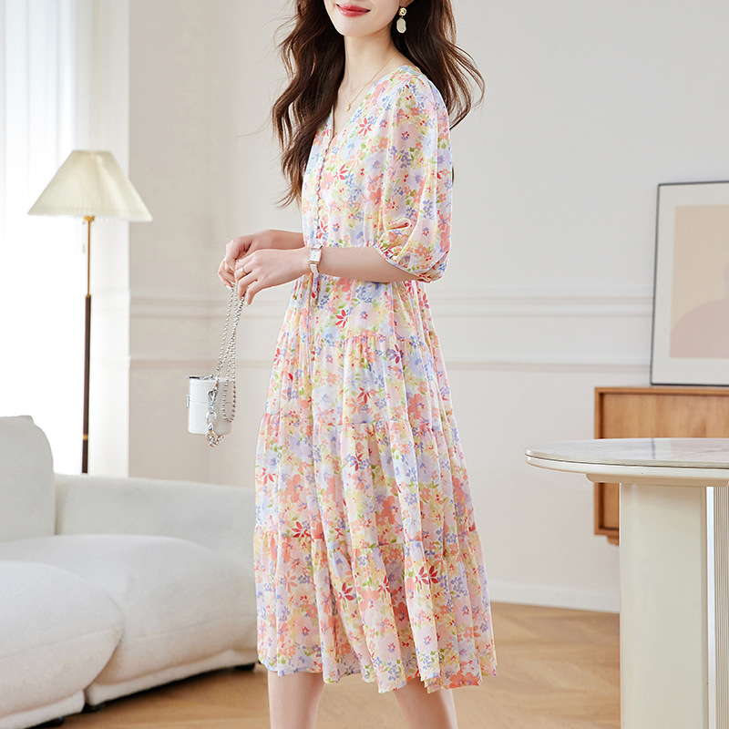 花柄ワンピース春コーデ完全版｜大人可愛く着こなす30のポイント