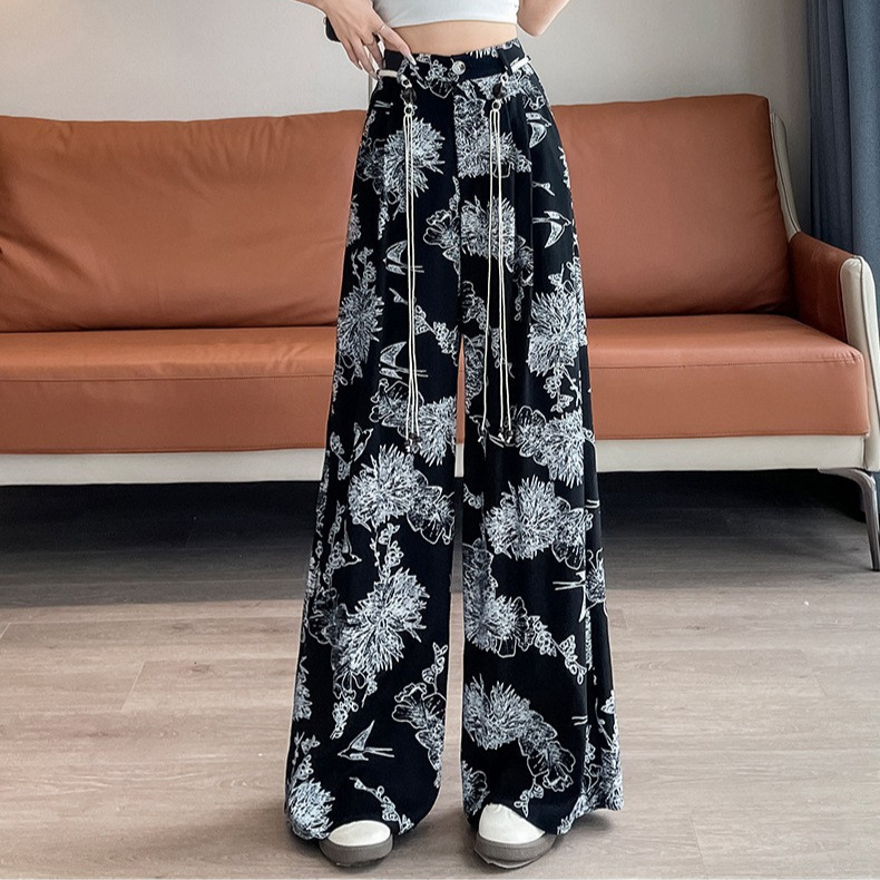 花柄ファッション 優雅な花模様ワイドパンツ