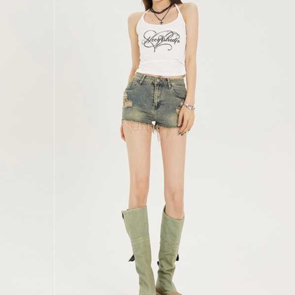 デニムファッション ダメージ加工がポイント 切りっぱなしデニムショートパンツ