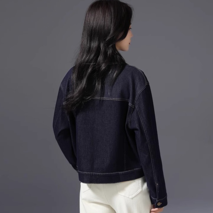 デニムファッション 上品シルエット クロップドデニム