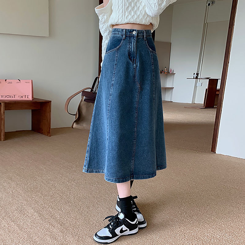 デニムファッション 季節問わず着回せるデニムフレアースカート