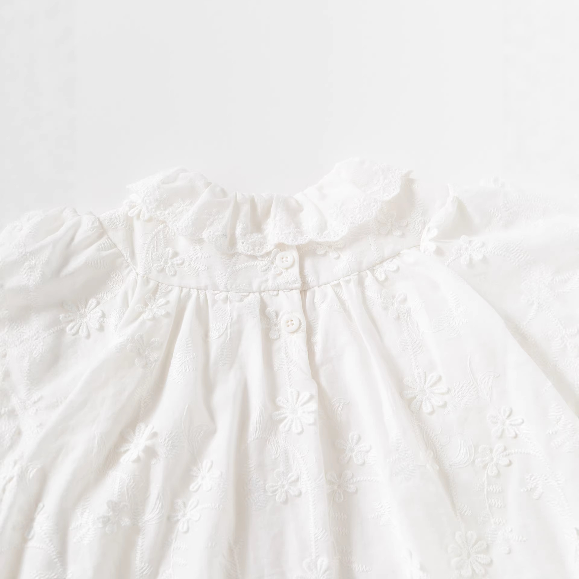 https://hot-spring-img.curema.jp/littlegrace/40dfb18c-bfa2-45af-9f83-66dab230e381.jpg