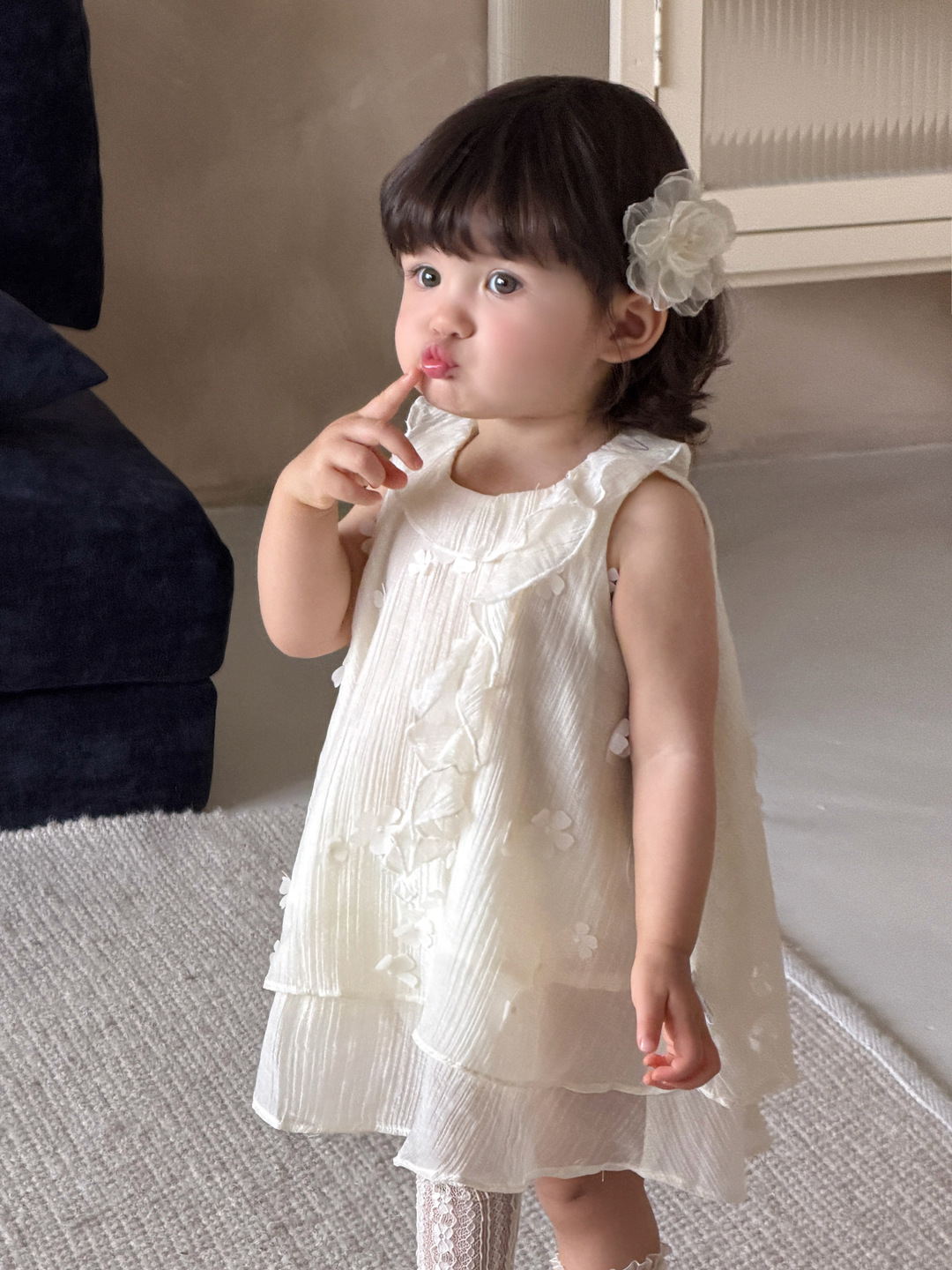 メイン画像:1枚目:ベビードレス 花飾り付きティアードフリルワンピースドレス
