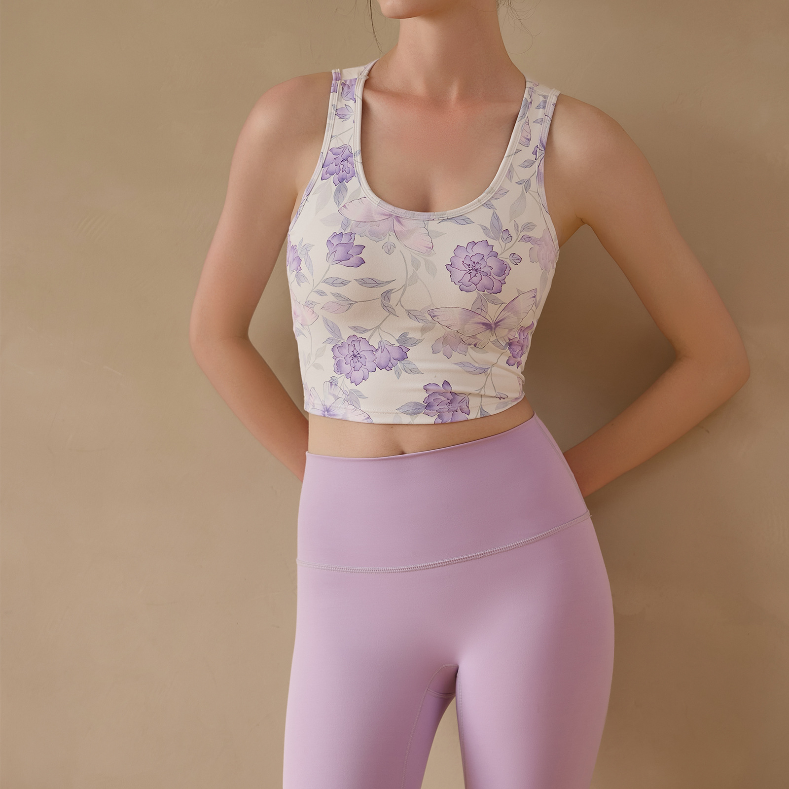 ピラティスウェア 花柄バタフライプリント楽ちんフィットスポーツブラ