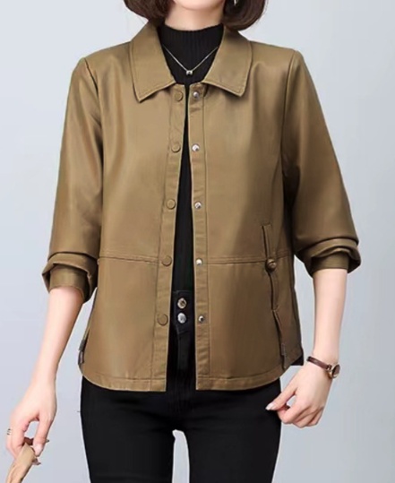 レザーファッション 柔らか素材の七分袖レザーシャツジャケット