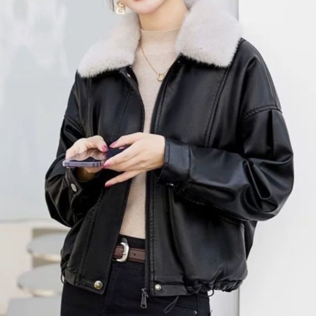 レザーファッション ふわもこ襟付きレザーブルゾン