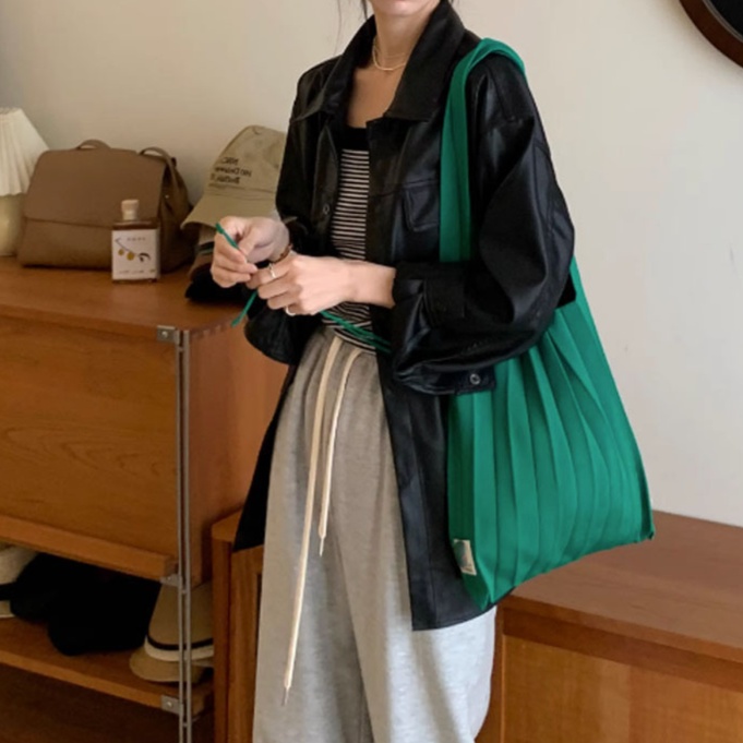 レザーファッション ゆったりシルエット本革ジャケット