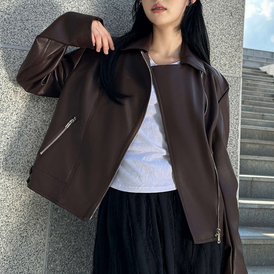 レザーファッション 上品シルエット ライダースジャケット