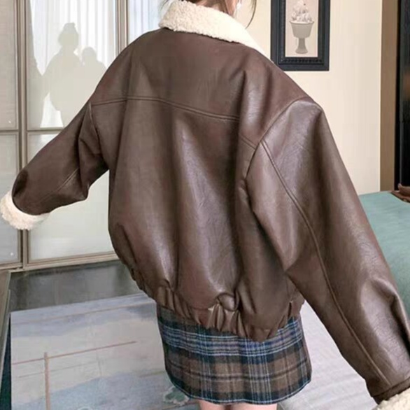 レザーファッション ふわもこ襟付きオーバーサイズレザージャケット