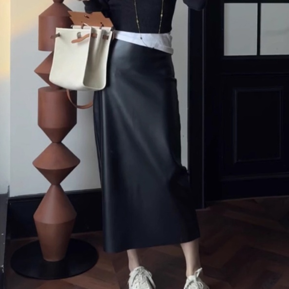 レザースカート