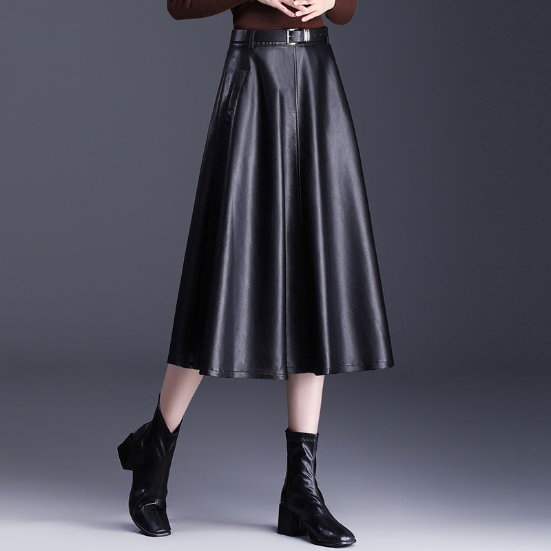 レザースカート 上品なフレアシルエット ベルト付きミディスカート