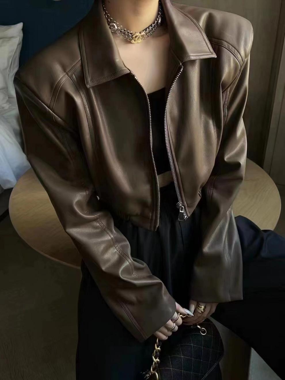 レザーファッション 高級感漂う肩強調ゆったりレザージャケット