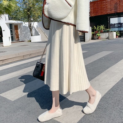 プリーツデザインニットロングスカート