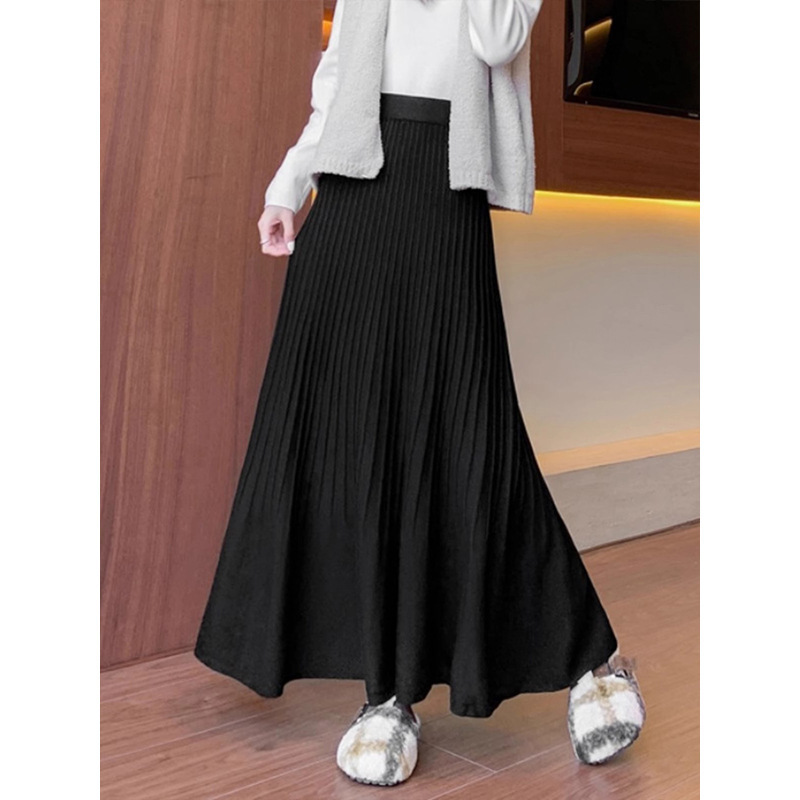 ロングスカート プリーツデザイン裾広がりニットスカート