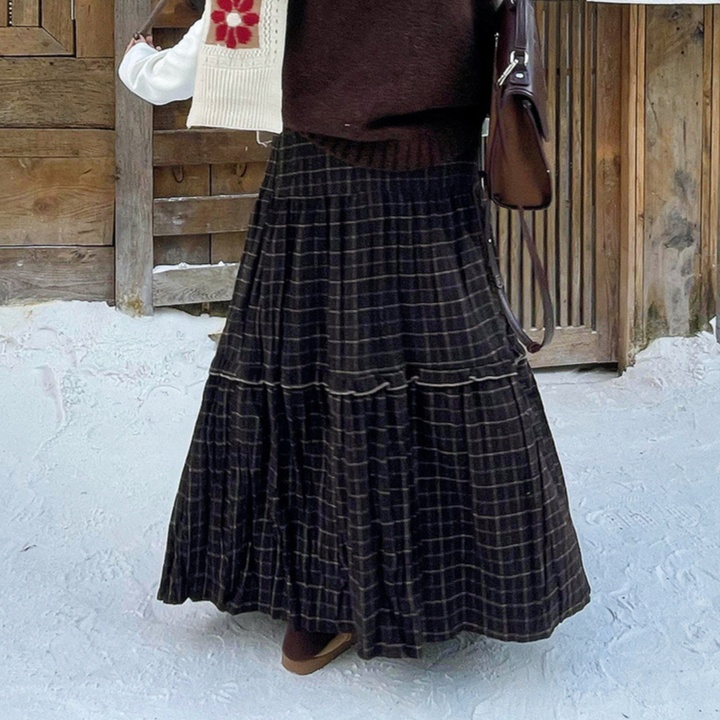 落ち着きチェック柄ティアードロングスカート
