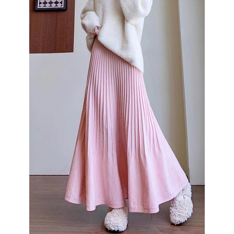 ロングスカート プリーツデザイン裾広がりニットスカート