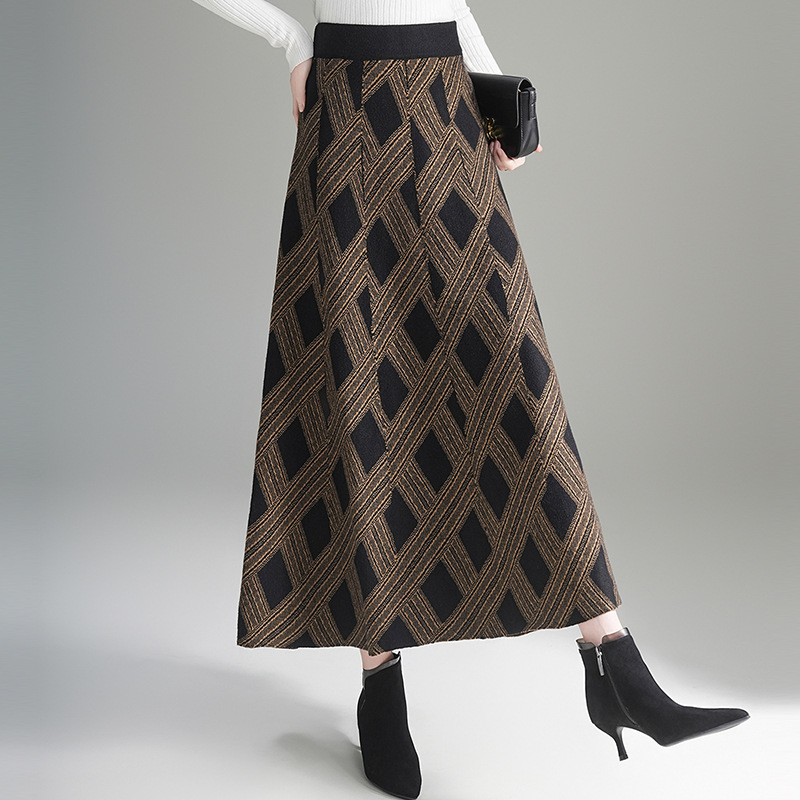ロングスカート 菱形チェック柄編み込みニットスカート