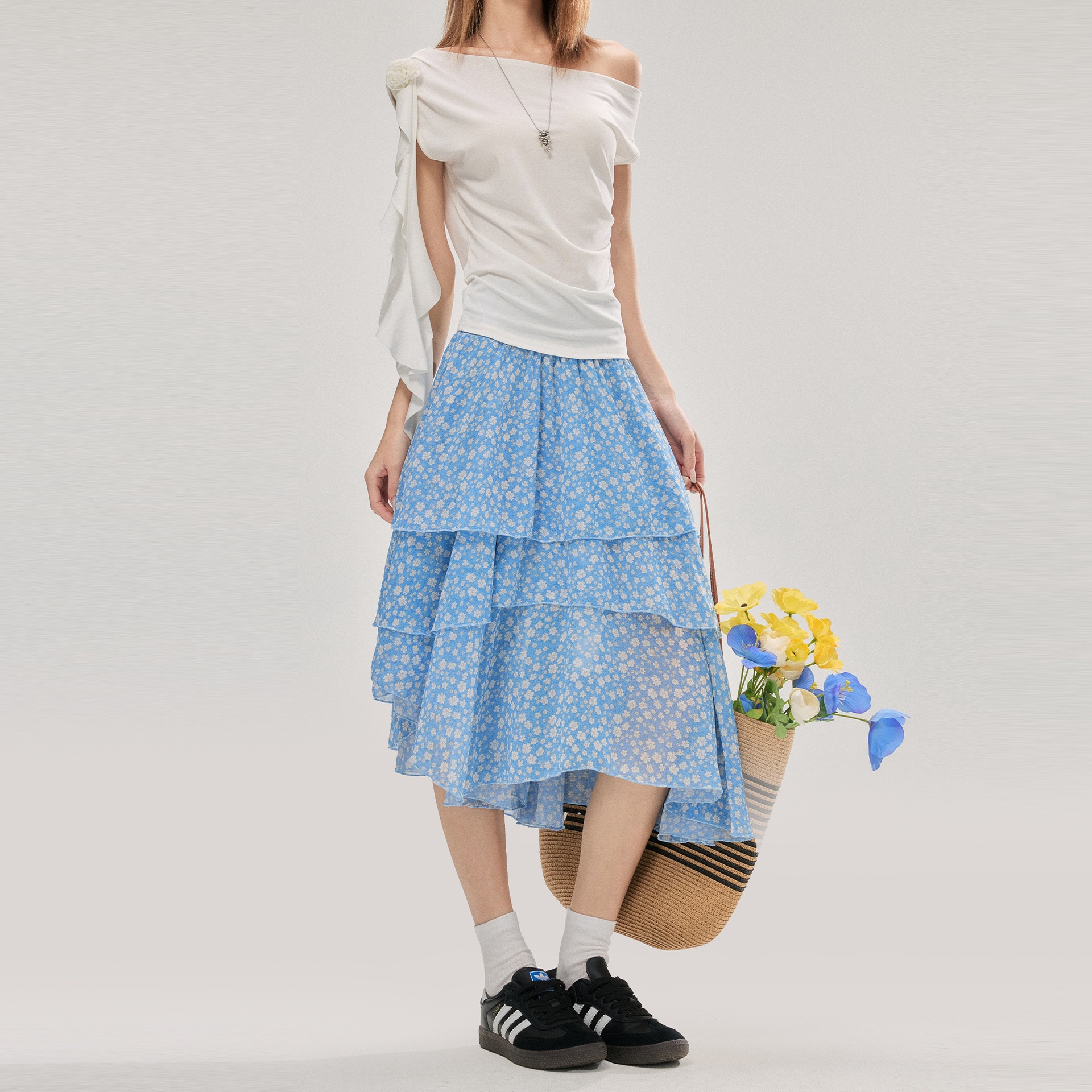 https://hot-spring-img.curema.jp/skurtia/d5e3d3db-27e2-49cc-9851-471f855b3267.jpg