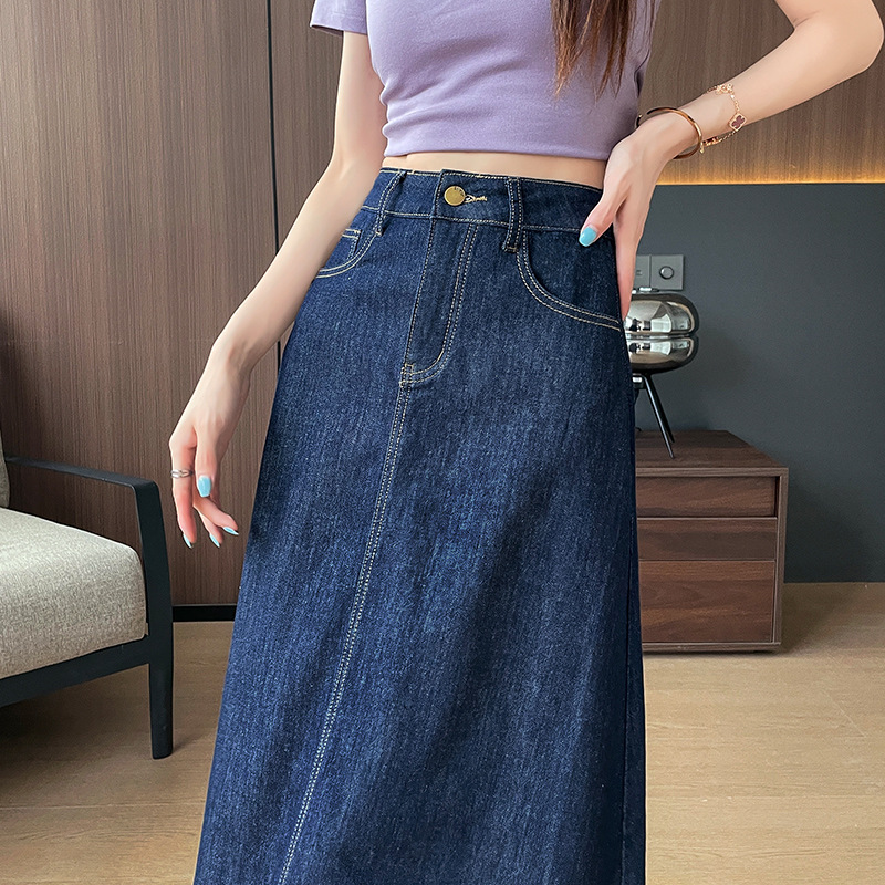 ロングスカートの着こなし方｜低身長・体型カバーのコーデと選び方