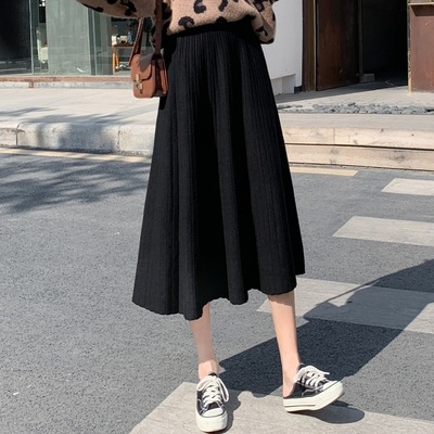 プリーツデザインニットロングスカート