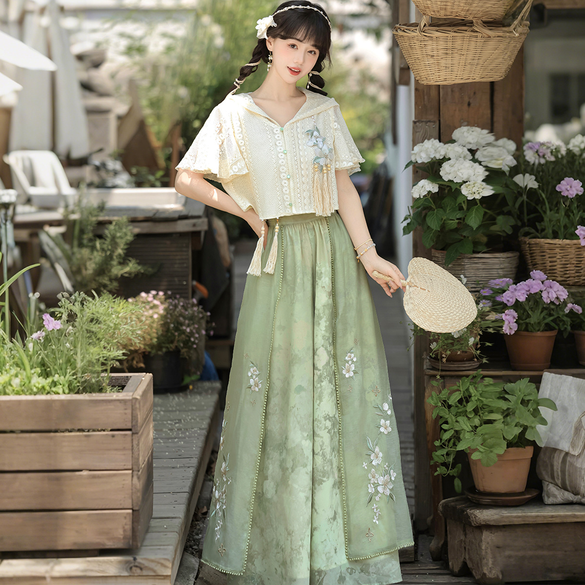 https://hot-spring-img.curema.jp/stage-closet/c93a5ec5-fc8e-42ff-af18-acdf29a744c0.jpg