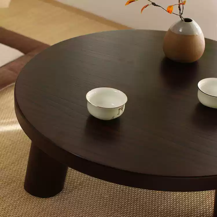 和風の丸テーブル